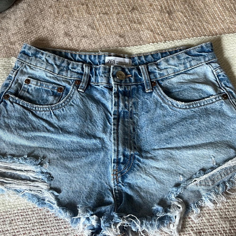 ZARA jean shorts, never worn